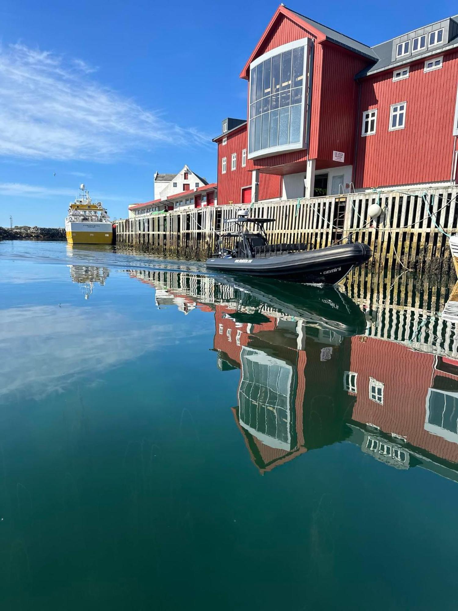 Live Lofoten Hotel Stamsund Exterior photo