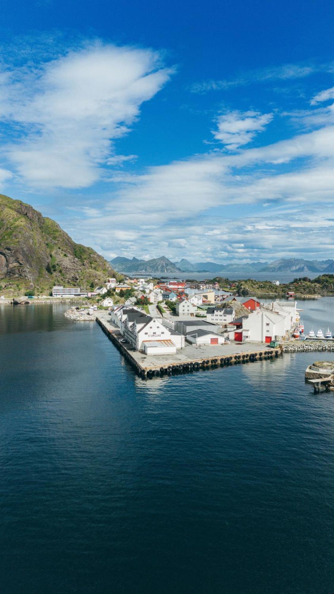 Live Lofoten Hotel Stamsund Exterior photo