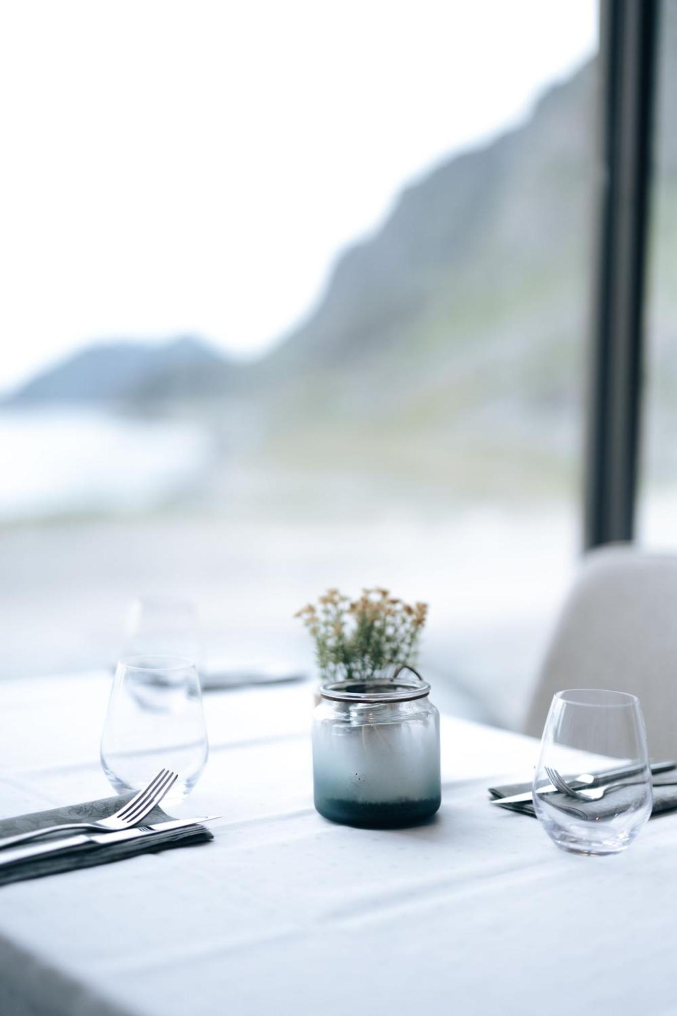 Live Lofoten Hotel Stamsund Exterior photo